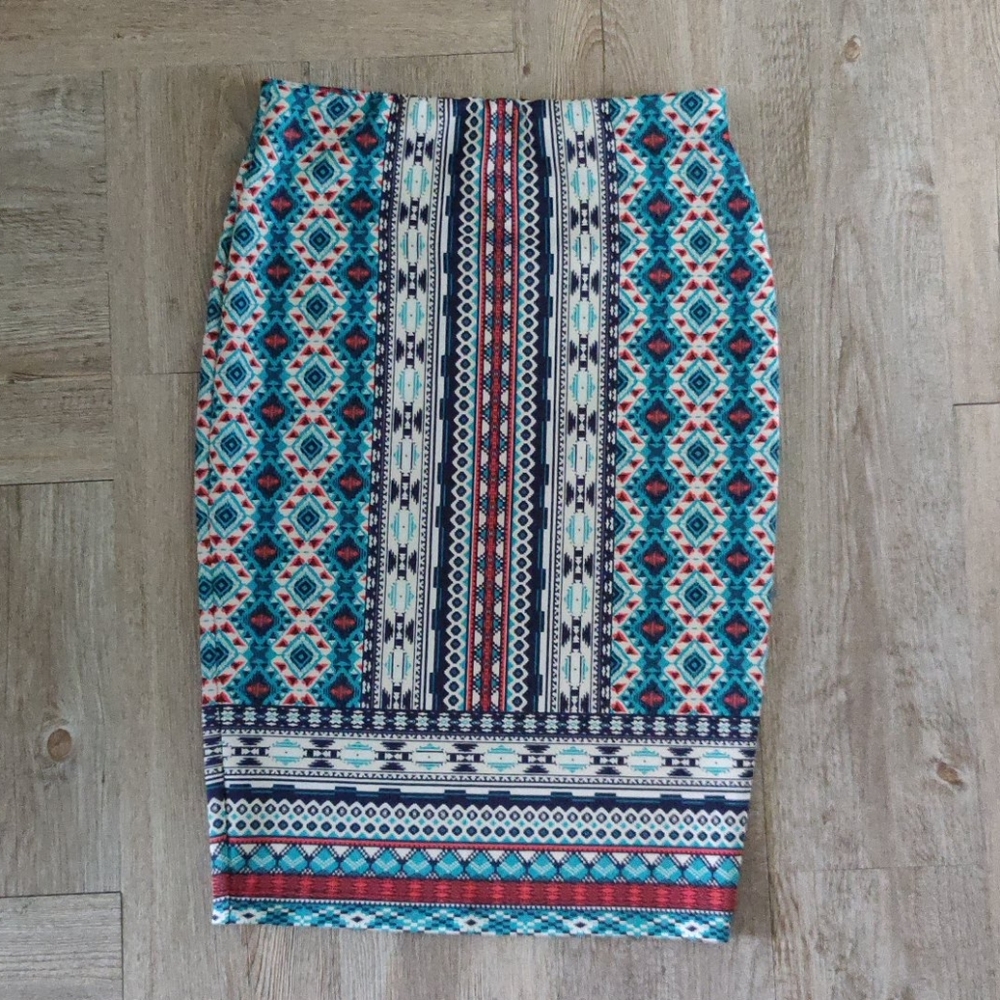 By & By scuba pencil skirt. Size Medium